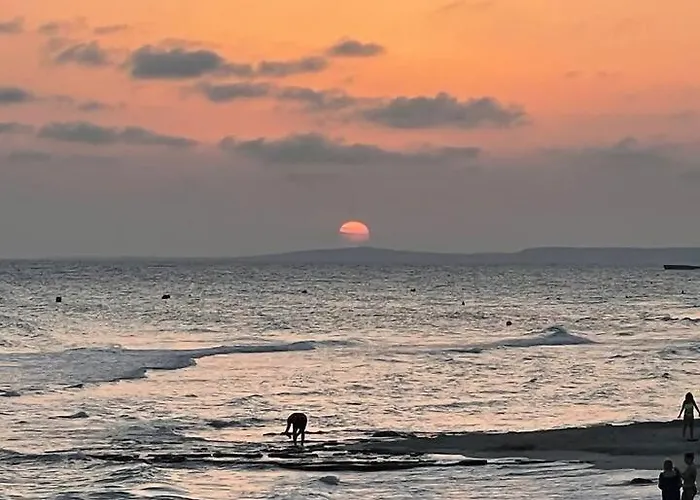 דירה With Views Of