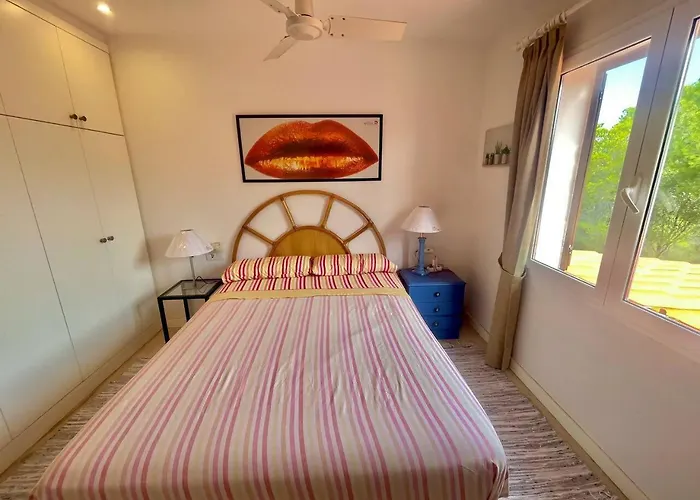 דירה With Views Of *