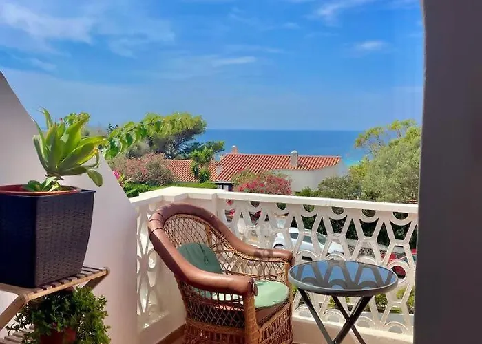 With Views Of סון באו